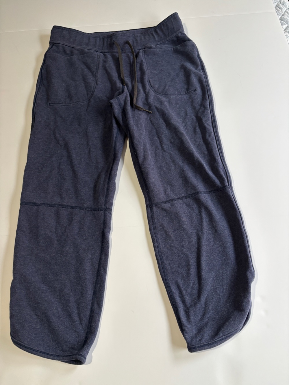 Lululemon Heathered Navy Cropped Jogger Sweatpants Curved Hem - Size 6